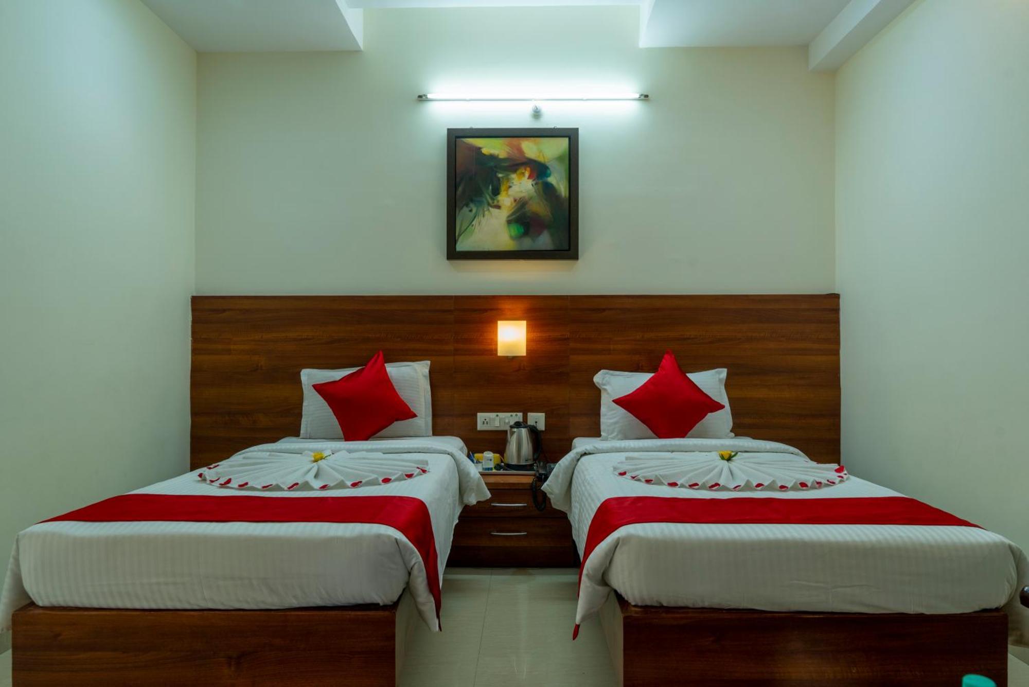 Hotel Krrish Inn - Ameerpet, Hyderabad Esterno foto