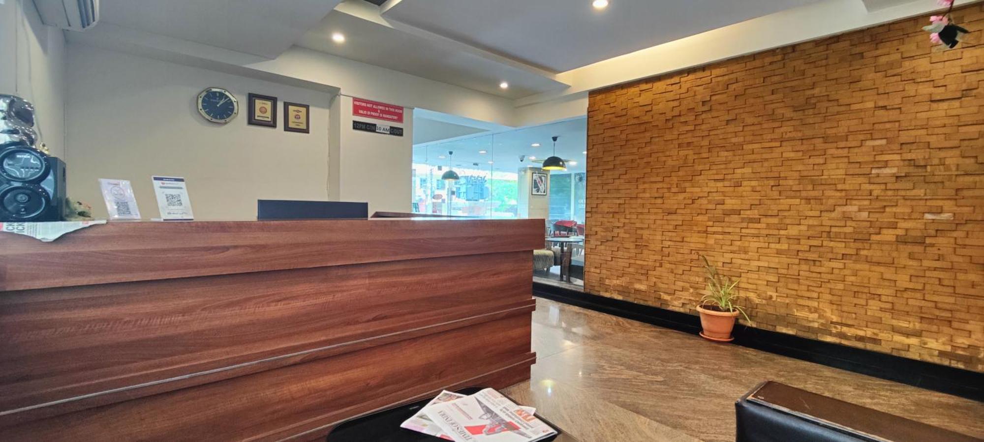 Hotel Krrish Inn - Ameerpet, Hyderabad Esterno foto